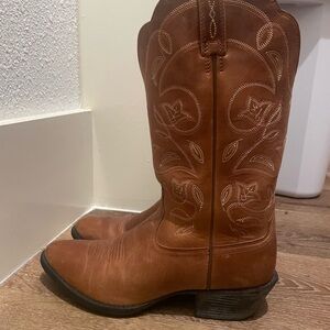 Ariat Heritage Round Toe Western Cowboy Boots